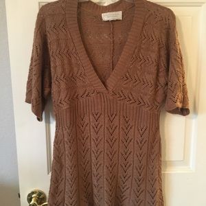 Cute overlay sweater - light brown / crocheted pattern